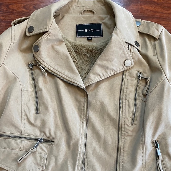 Tan Jacket - Picture 3 of 4